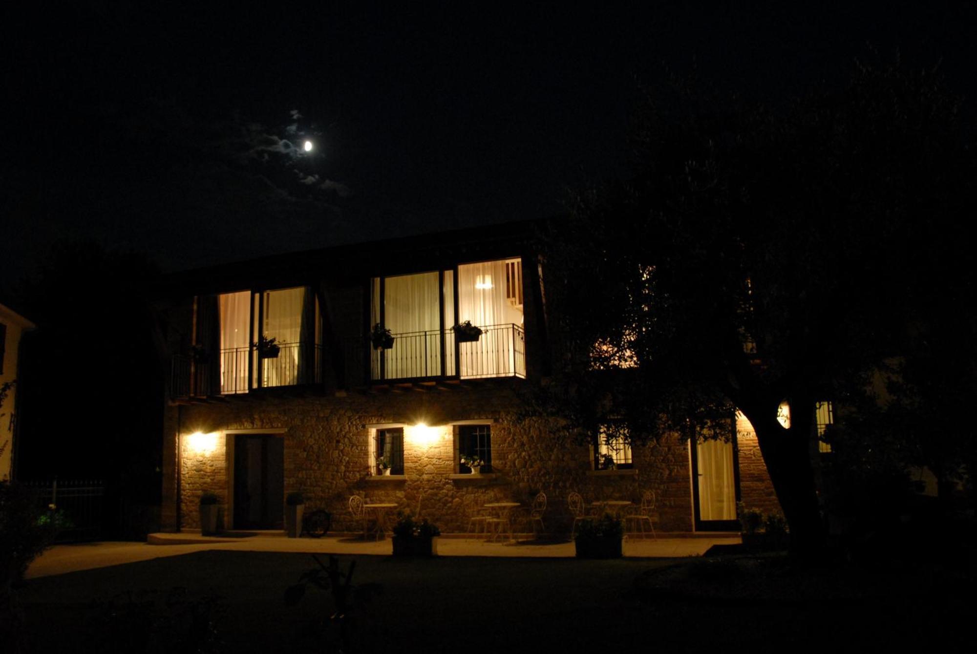B&B Al Fienile Paderno del Grappa Eksteriør billede